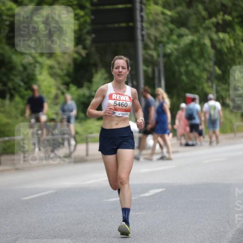15.06.2025 - REWE Women's Run Jannik Wohlers http://msf.ph/oto/7962876 15.06.2025 09:56:27 Laufen 5460 meine-sportfotos.de