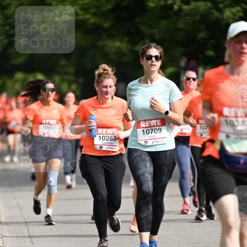 15.06.2025 - REWE Women's Run Dr. Thomas Lammeyer http://msf.ph/oto/7962896 15.06.2025 09:51:41 Laufen 10457, 10288, 10709, 1023 meine-sportfotos.de