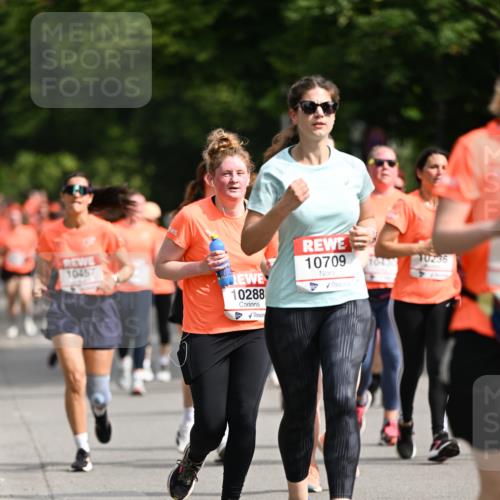 15.06.2025 - REWE Women's Run Dr. Thomas Lammeyer http://msf.ph/oto/7962911 15.06.2025 09:51:41 Laufen 10457, 10288, 10709, 10, 43, 10236 meine-sportfotos.de