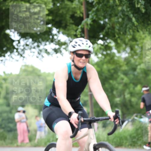 15.06.2025 - 7 Türme Triathlon Yannick Fuchs http://msf.ph/oto/7962944 15.06.2025 13:52:34 Radfahren 556, 729, 799, 1038 meine-sportfotos.de