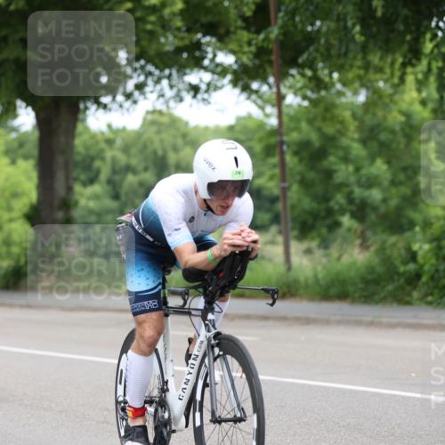 15.06.2025 - 7 Türme Triathlon Yannick Fuchs http://msf.ph/oto/7962968 15.06.2025 11:07:34 Radfahren 201, 210 meine-sportfotos.de