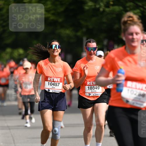 15.06.2025 - REWE Women's Run Dr. Thomas Lammeyer http://msf.ph/oto/7962980 15.06.2025 09:51:44 Laufen 10457, 10349, 10288 meine-sportfotos.de