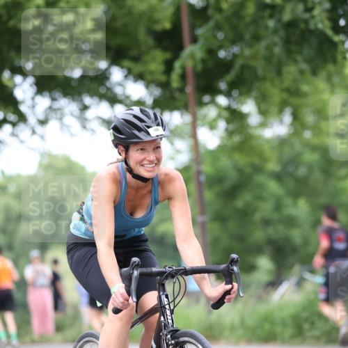 15.06.2025 - 7 Türme Triathlon Yannick Fuchs http://msf.ph/oto/7962989 15.06.2025 13:52:42 Radfahren 703 meine-sportfotos.de