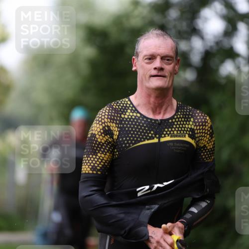 15.06.2025 - 7 Türme Triathlon Michael Strokosch http://msf.ph/oto/7963034 15.06.2025 12:15:30 Schwimmen 366, 490, 565, 671 meine-sportfotos.de