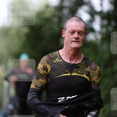 15.06.2025 - 7 Türme Triathlon Michael Strokosch http://msf.ph/oto/7963037 15.06.2025 12:15:31 Schwimmen 366, 490, 565, 671 meine-sportfotos.de