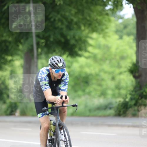 15.06.2025 - 7 Türme Triathlon Yannick Fuchs http://msf.ph/oto/7963038 15.06.2025 11:08:38 Radfahren 224, 280 meine-sportfotos.de