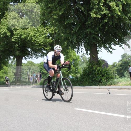 15.06.2025 - 7 Türme Triathlon Yannick Fuchs http://msf.ph/oto/7963066 15.06.2025 12:47:31 Radfahren  meine-sportfotos.de