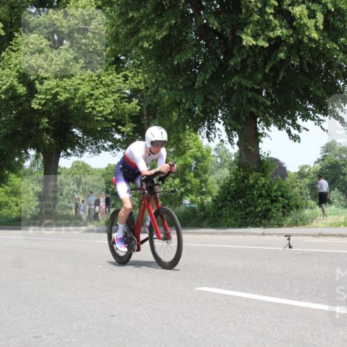 15.06.2025 - 7 Türme Triathlon Yannick Fuchs http://msf.ph/oto/7963078 15.06.2025 12:47:32 Radfahren  meine-sportfotos.de