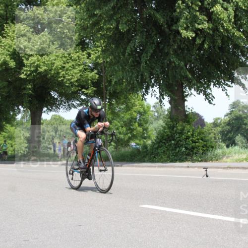 15.06.2025 - 7 Türme Triathlon Yannick Fuchs http://msf.ph/oto/7963102 15.06.2025 12:47:46 Radfahren  meine-sportfotos.de
