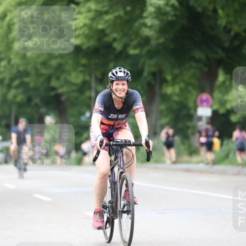 15.06.2025 - 7 Türme Triathlon Yannick Fuchs http://msf.ph/oto/7963108 15.06.2025 13:52:57 Radfahren 408, 946, 985, 1022, 1115 meine-sportfotos.de