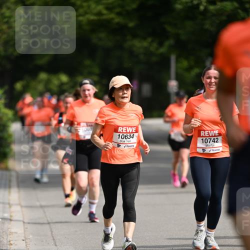 15.06.2025 - REWE Women's Run Dr. Thomas Lammeyer http://msf.ph/oto/7963109 15.06.2025 09:51:47 Laufen 10634, 10742 meine-sportfotos.de