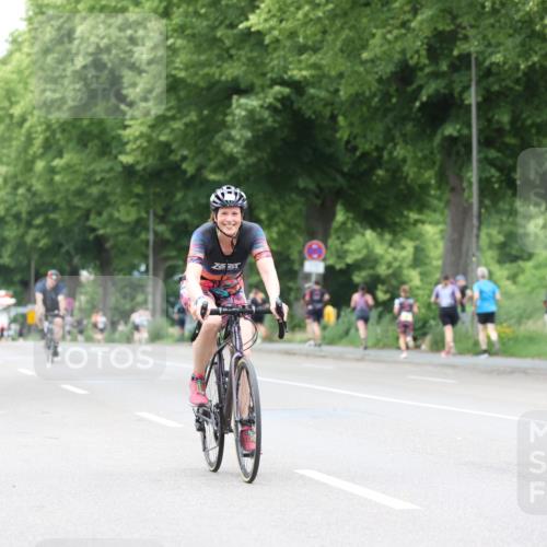15.06.2025 - 7 Türme Triathlon Yannick Fuchs http://msf.ph/oto/7963112 15.06.2025 13:52:57 Radfahren 408, 946, 985, 1022, 1115 meine-sportfotos.de