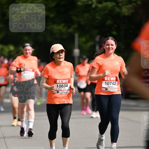 15.06.2025 - REWE Women's Run Dr. Thomas Lammeyer http://msf.ph/oto/7963135 15.06.2025 09:51:48 Laufen 10634, 10742 meine-sportfotos.de