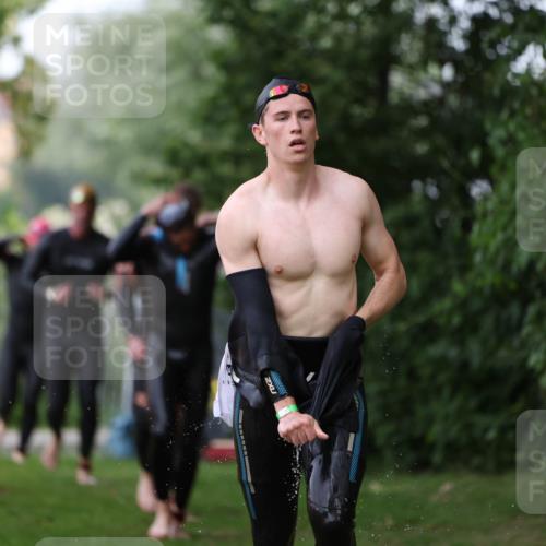 15.06.2025 - 7 Türme Triathlon Michael Strokosch http://msf.ph/oto/7963161 15.06.2025 12:15:47 Schwimmen 366, 446, 500, 503, 537, 575, 583 meine-sportfotos.de