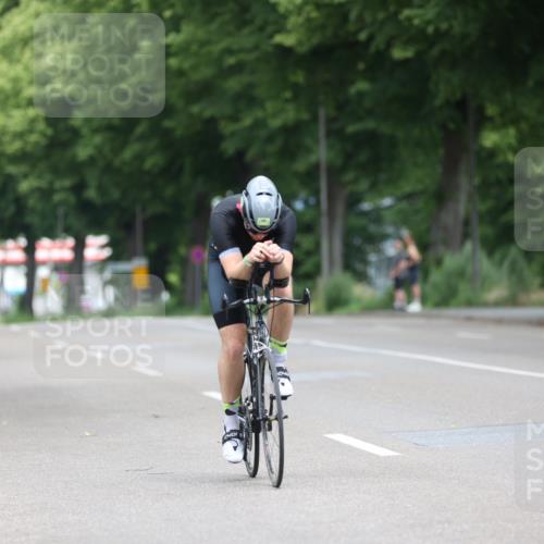 15.06.2025 - 7 Türme Triathlon Yannick Fuchs http://msf.ph/oto/7963183 15.06.2025 11:09:05 Radfahren 250 meine-sportfotos.de