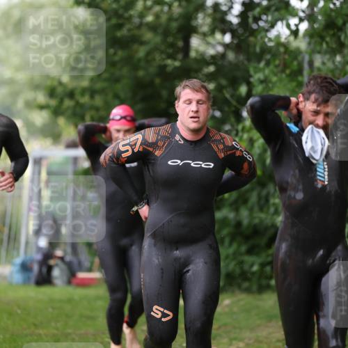 15.06.2025 - 7 Türme Triathlon Michael Strokosch http://msf.ph/oto/7963219 15.06.2025 12:15:51 Schwimmen 366, 446, 500, 503, 537, 575, 583 meine-sportfotos.de