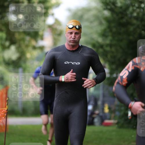 15.06.2025 - 7 Türme Triathlon Michael Strokosch http://msf.ph/oto/7963240 15.06.2025 12:15:53 Schwimmen 366, 446, 500, 503, 537, 567, 575, 583 meine-sportfotos.de