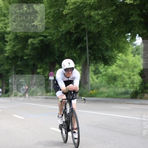 15.06.2025 - 7 Türme Triathlon Yannick Fuchs http://msf.ph/oto/7963262 15.06.2025 11:09:17 Radfahren  meine-sportfotos.de
