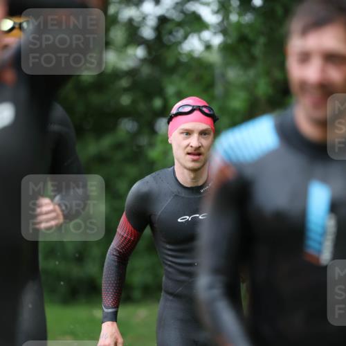 15.06.2025 - 7 Türme Triathlon Michael Strokosch http://msf.ph/oto/7963268 15.06.2025 12:15:54 Schwimmen 366, 446, 500, 503, 537, 567, 575, 583 meine-sportfotos.de