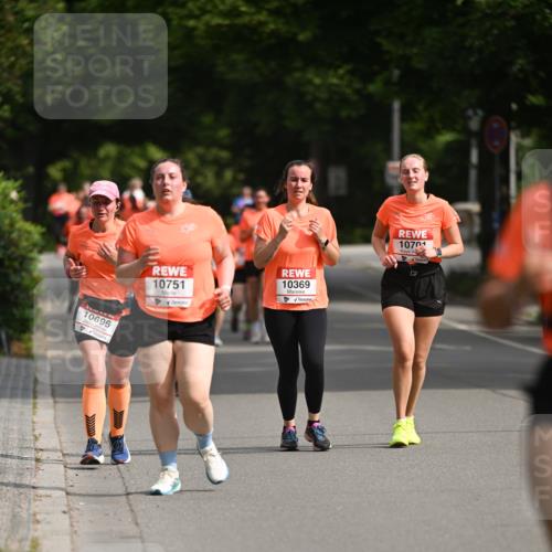 15.06.2025 - REWE Women's Run Dr. Thomas Lammeyer http://msf.ph/oto/7963310 15.06.2025 09:51:56 Laufen 10696, 10751, 10369, 10701 meine-sportfotos.de