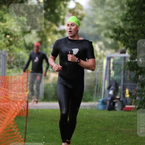 15.06.2025 - 7 Türme Triathlon Michael Strokosch http://msf.ph/oto/7963330 15.06.2025 12:15:59 Schwimmen 411, 446, 500, 503, 511, 537, 567, 575, 583 meine-sportfotos.de