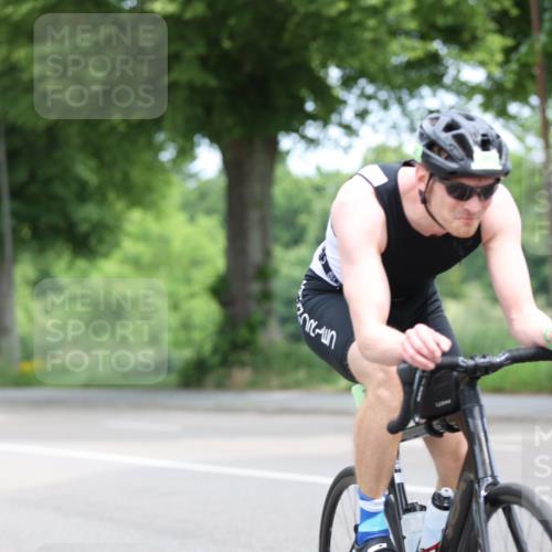 15.06.2025 - 7 Türme Triathlon Yannick Fuchs http://msf.ph/oto/7963342 15.06.2025 11:09:26 Radfahren 232 meine-sportfotos.de