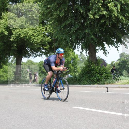 15.06.2025 - 7 Türme Triathlon Yannick Fuchs http://msf.ph/oto/7963359 15.06.2025 12:50:03 Radfahren  meine-sportfotos.de