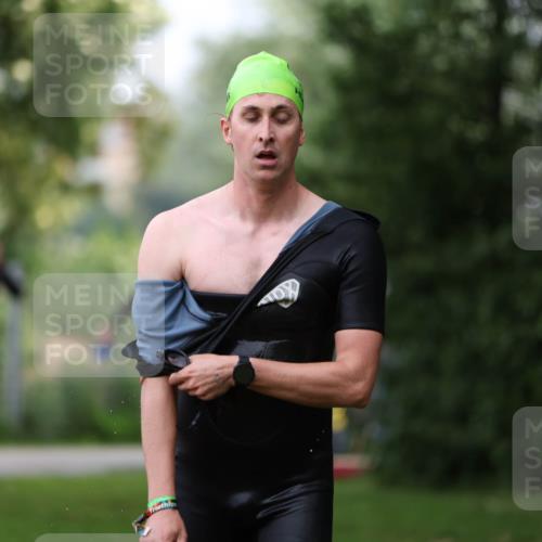 15.06.2025 - 7 Türme Triathlon Michael Strokosch http://msf.ph/oto/7963378 15.06.2025 12:16:02 Schwimmen 411, 446, 500, 503, 511, 537, 567, 575, 583, 669 meine-sportfotos.de