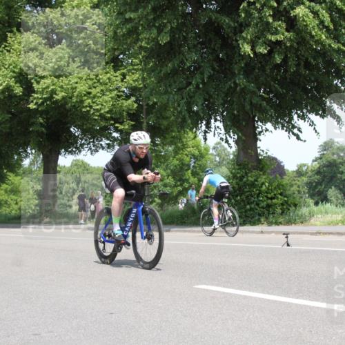 15.06.2025 - 7 Türme Triathlon Yannick Fuchs http://msf.ph/oto/7963381 15.06.2025 12:50:12 Radfahren  meine-sportfotos.de