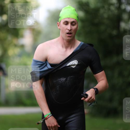 15.06.2025 - 7 Türme Triathlon Michael Strokosch http://msf.ph/oto/7963385 15.06.2025 12:16:02 Schwimmen 411, 446, 500, 503, 511, 537, 567, 575, 583, 669 meine-sportfotos.de