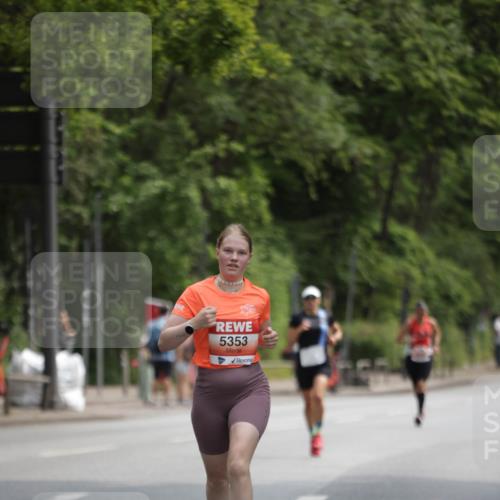15.06.2025 - REWE Women's Run Jannik Wohlers http://msf.ph/oto/7963408 15.06.2025 09:58:04 Laufen 5353 meine-sportfotos.de