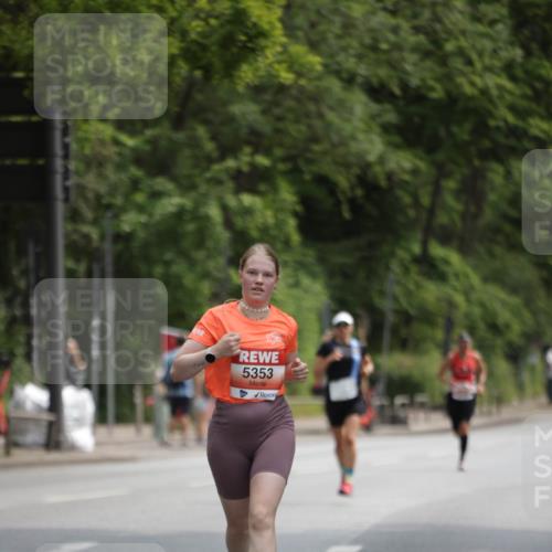 15.06.2025 - REWE Women's Run Jannik Wohlers http://msf.ph/oto/7963410 15.06.2025 09:58:04 Laufen 5353 meine-sportfotos.de