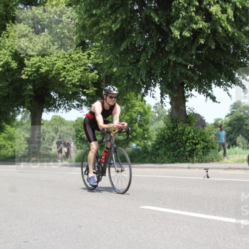 15.06.2025 - 7 Türme Triathlon Yannick Fuchs http://msf.ph/oto/7963466 15.06.2025 12:50:17 Radfahren  meine-sportfotos.de