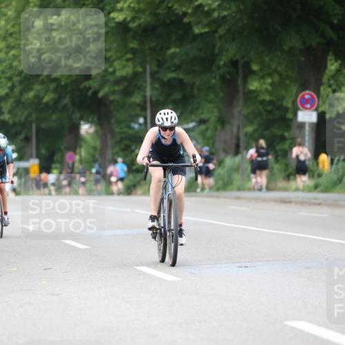 15.06.2025 - 7 Türme Triathlon Yannick Fuchs http://msf.ph/oto/7963493 15.06.2025 13:53:22 Radfahren 748, 819 meine-sportfotos.de