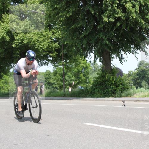 15.06.2025 - 7 Türme Triathlon Yannick Fuchs http://msf.ph/oto/7963495 15.06.2025 12:50:41 Radfahren  meine-sportfotos.de