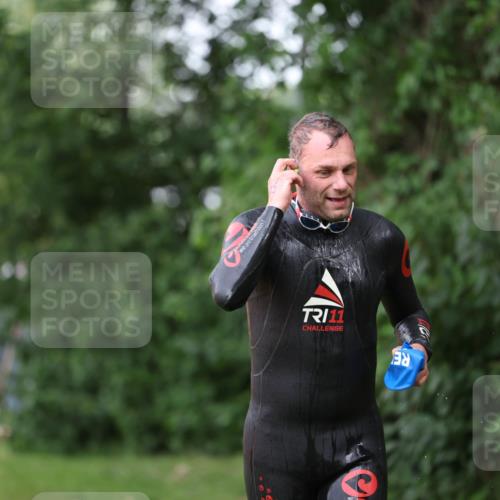15.06.2025 - 7 Türme Triathlon Michael Strokosch http://msf.ph/oto/7963526 15.06.2025 12:16:10 Schwimmen 378, 397, 411, 503, 511, 567, 648, 657, 669, 677 meine-sportfotos.de