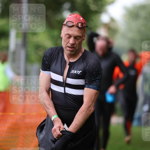 15.06.2025 - 7 Türme Triathlon Michael Strokosch http://msf.ph/oto/7963570 15.06.2025 12:16:13 Schwimmen 378, 397, 411, 414, 503, 511, 567, 648, 657, 669, 677 meine-sportfotos.de