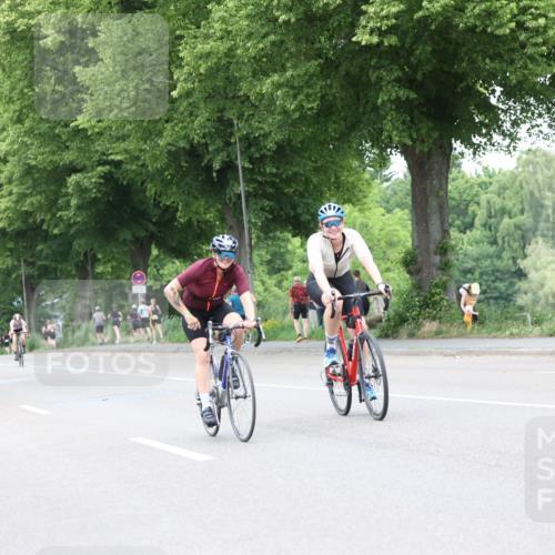 15.06.2025 - 7 Türme Triathlon Yannick Fuchs http://msf.ph/oto/7963656 15.06.2025 13:53:30 Radfahren 863, 1046, 1062 meine-sportfotos.de