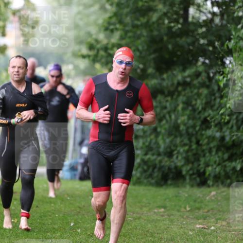 15.06.2025 - 7 Türme Triathlon Michael Strokosch http://msf.ph/oto/7963661 15.06.2025 12:16:19 Schwimmen 378, 397, 411, 414, 511, 567, 616, 648, 657, 669, 677 meine-sportfotos.de