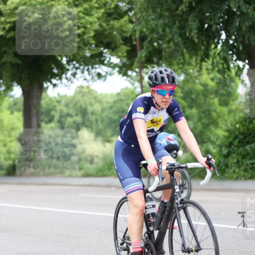 15.06.2025 - 7 Türme Triathlon Yannick Fuchs http://msf.ph/oto/7963673 15.06.2025 11:10:34 Radfahren 248, 285, 302 meine-sportfotos.de
