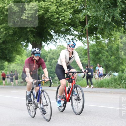 15.06.2025 - 7 Türme Triathlon Yannick Fuchs http://msf.ph/oto/7963675 15.06.2025 13:53:31 Radfahren 863, 1046, 1062 meine-sportfotos.de