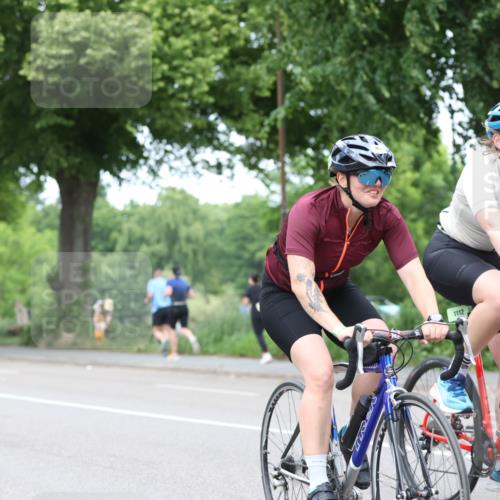 15.06.2025 - 7 Türme Triathlon Yannick Fuchs http://msf.ph/oto/7963693 15.06.2025 13:53:31 Radfahren 863, 1046, 1062 meine-sportfotos.de