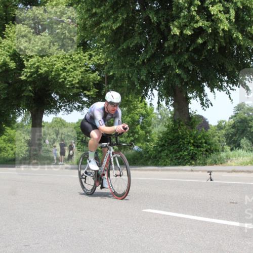 15.06.2025 - 7 Türme Triathlon Yannick Fuchs http://msf.ph/oto/7963728 15.06.2025 12:53:11 Radfahren  meine-sportfotos.de