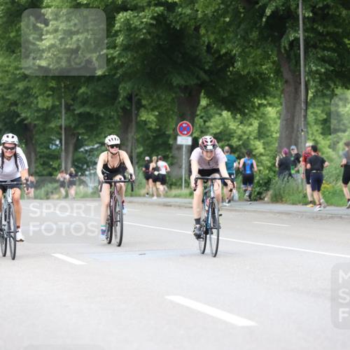 15.06.2025 - 7 Türme Triathlon Yannick Fuchs http://msf.ph/oto/7963736 15.06.2025 13:53:33 Radfahren 863, 1046, 1062 meine-sportfotos.de