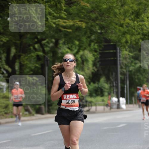 15.06.2025 - REWE Women's Run Jannik Wohlers http://msf.ph/oto/7963826 15.06.2025 09:58:42 Laufen 5066 meine-sportfotos.de