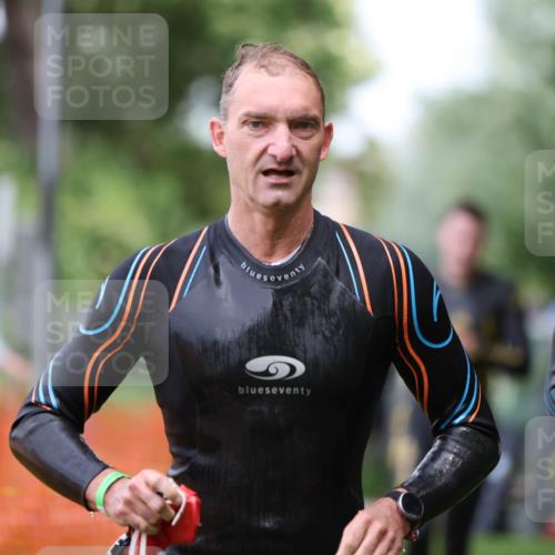 15.06.2025 - 7 Türme Triathlon Michael Strokosch http://msf.ph/oto/7963837 15.06.2025 12:16:29 Schwimmen 373, 378, 397, 400, 414, 435, 511, 560, 616, 629, 632, 648, 657, 669, 677 meine-sportfotos.de