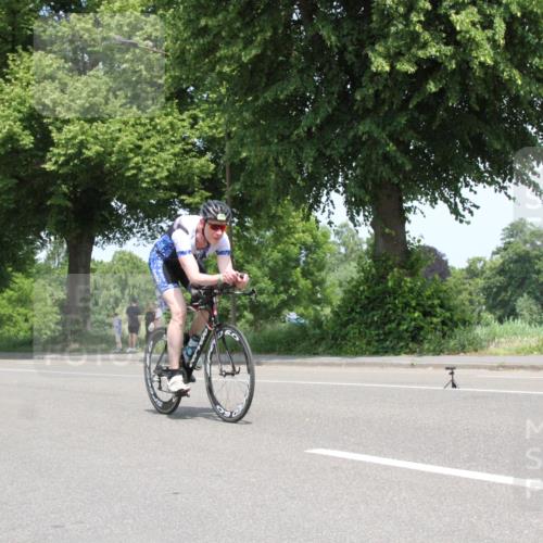 15.06.2025 - 7 Türme Triathlon Yannick Fuchs http://msf.ph/oto/7963874 15.06.2025 12:54:01 Radfahren  meine-sportfotos.de