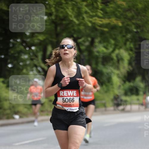 15.06.2025 - REWE Women's Run Jannik Wohlers http://msf.ph/oto/7963877 15.06.2025 09:58:42 Laufen 5066 meine-sportfotos.de