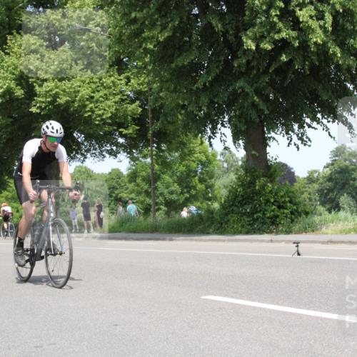 15.06.2025 - 7 Türme Triathlon Yannick Fuchs http://msf.ph/oto/7963963 15.06.2025 12:54:25 Radfahren  meine-sportfotos.de