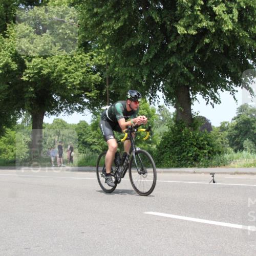 15.06.2025 - 7 Türme Triathlon Yannick Fuchs http://msf.ph/oto/7964007 15.06.2025 12:54:33 Radfahren  meine-sportfotos.de